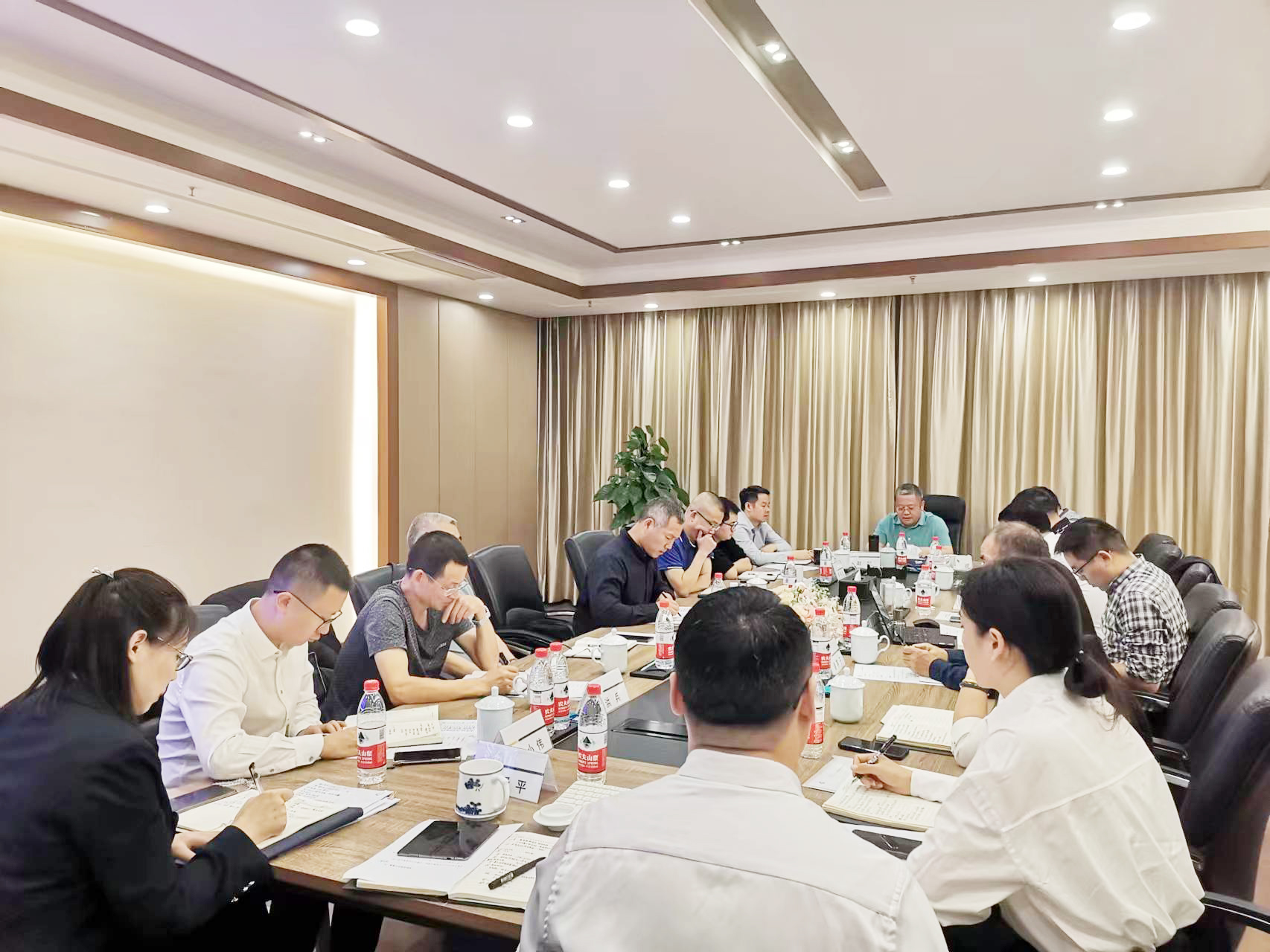 1697677129.jpg 2.jpg